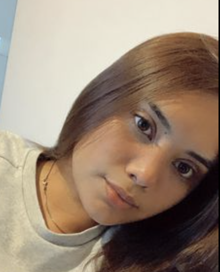 <em><strong>Valeria M. </strong></em>
